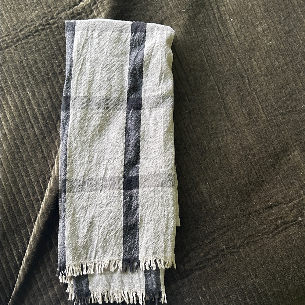 Club Monaco Plaid Fringe Scarf in Black and Gray